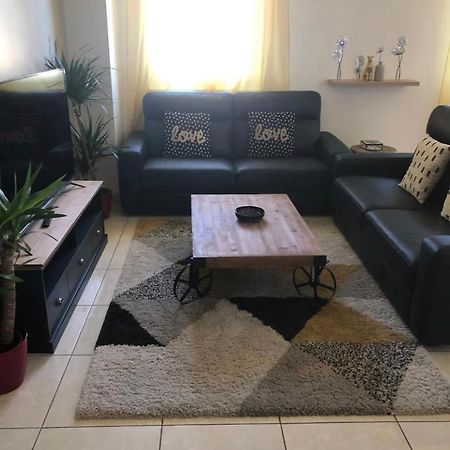 Grand Logement A 300 Metres De La Gare Mantes-la-Jolie Kültér fotó